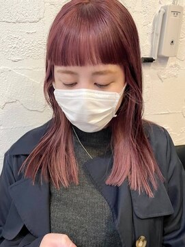 エム(EM) ピンクベージュ切りっぱなしロング