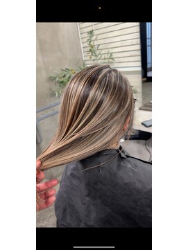 アポロ 横浜駅店(apollo) レイヤーボブハイライトブリーチレイヤーハイトーングレージュ