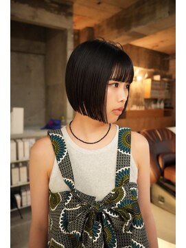 シゼン(SHIZEN) ぱつっとミニボブ