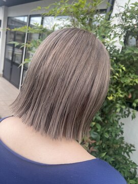 グロウ(GLOW) ミルクティーベージュ