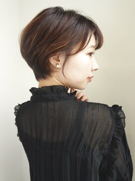 丸みショート・ボブ/丸顔/前髪あり/絶壁解消/３0代/４0代/５0代