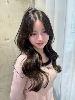天神美容室の写真/髪質改善で圧倒的艶髪に☆時短で艶感UPの水素TRも大人気◎選べる髪質改善で憧れの艶髪へ