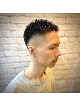 グレイスフルバーバー 赤坂見附店 港区ビジネスマンに人気！ビジネスフェード！