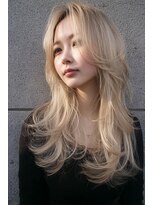 ラべリー 池袋(LOVELEY)&nbsp;レイヤーカット　ホワイトベージュ　池袋
