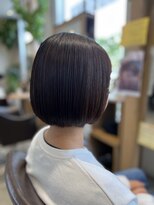 サロンドポプリ 志都美(salon de poupuri)&nbsp;パツッと内巻きボブ