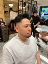 ルドローブラントオオサカ(LUDLOW BLUNT Osaka) 【LUDLOW BLUNT】フェードカット バーバー シェービング