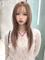 ノラ シンディ(NORA CYNDY) ブリーチハイトーンミルクティーレイヤーカラーハッシュカット