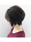 女性らしいツヤ感のある美シルエットボブ