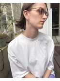 ぱつんとしたカットラインのオールバックボブ