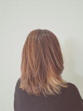 ヴィハーラ ヘアアンドビューティーライフサロン(VIHARA HAIR BEAUTY LIFE SALON) ミディアムデザインカラースタイル