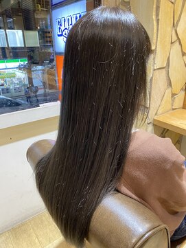 エイト新宿店(EIGHT shinjuku) カーキブラウン