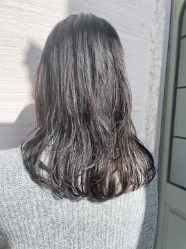 ウーロス(uros.) セミロング☆レイヤー