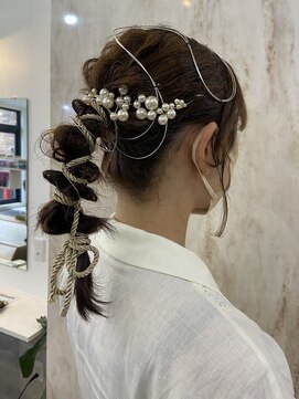 ラビス(Lovis) ミディアム/暗めカラー/デザインカラー/フェイスフレーミング