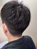 ヘアーカットデザインサロン スマッシュ 田町店(Hair cut design salon Smash)&nbsp;白髪染め フェードショートスタイル 黒髪ソフモヒ ビジネス 学生