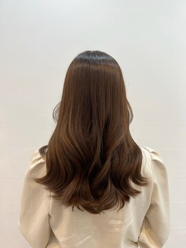 ラフューネ ヨコハマ(Raffune Yokohama) グレージュカラー