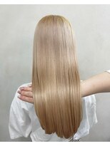 イル(iLu.)&nbsp;ブロンド/抜きっぱなし/ミルクティー/ミルクティーベージュ