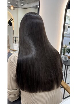 ジーナ 博多筑紫口(Zina) 【冨田侑矢】premium艶髪ストレート