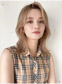 韓国風くびれ外ハネ軽レイヤーミディ