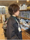 抜け感、くせ毛っぽさが外国人みたいな『ニュアンスパーマ』