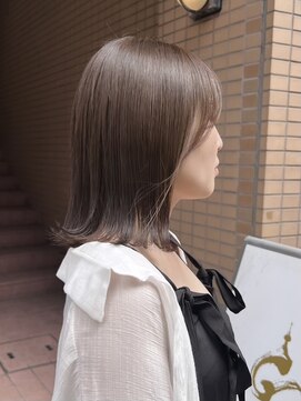 ダルシット(dulcet★★★) ロイヤル髪質改善　オリーブベージュ × ミディアム外ハネボブ