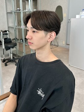 ジーナ 天神(Zina) 毛流れセンターパート(メンズカット/ダウンパーマ/ナチュラル)