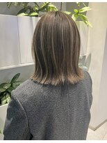 オーセンヘア(AUTHEN.HAIR) (mutsumi.)ホワイトベージュハイライト