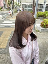 ニーイチイチ(211)&nbsp;ぷっつりミディアム/顔型別スタイル特集