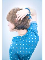 ミュリール(MiULiiR) 外国人風グレーベージュ×丸みショートボブ /TOMMY