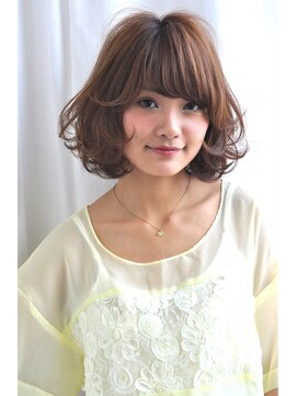 クラン(clan) 外国人風小顔/ふわミディ