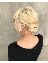 ヘルベチカ・ヘア(Helvetica hair)&nbsp;[helvetica-hair]セミ．アレンジ