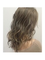 ラヴェストバイフレイスウェル(LOVEST by frace well)&nbsp;ブリーチ一回でのアッシュカラー！