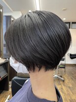 美容室 夢先案内&nbsp;すっきりシャープなショートグラデーション