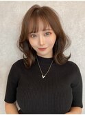 グレージュカラー/斜めバング/シルキーベージュ/くびれヘア