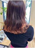 裾カラーピンクオレンジゆるふわ愛されウェーブミディアム耳掛け