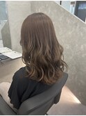 ミディアムレイヤーアッシュベージュ赤味消しニュアンスカラー