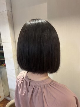 ファーレンピュアスウィート(fahren-pure-suite) 前下がりボブ／切りっぱなしボブ／沼畑夢希
