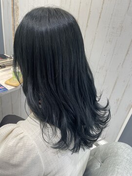 ルシール バイ アリア(Lucir by aria) ブルーブラックカラー♪