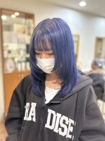 コレロ ヘアー(KORERO hair)&nbsp;10代、20代、30代に大人気顔まわりレイヤー、ネイビーブルー