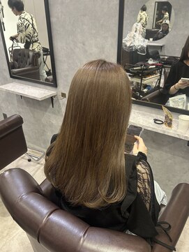 グラッジ 池袋(GLADGE) オリーブベージュ