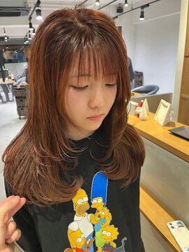 アカラ(acala) レイヤーカット【20代/30代/イルミナカラー/縮毛矯正/髪質改善】