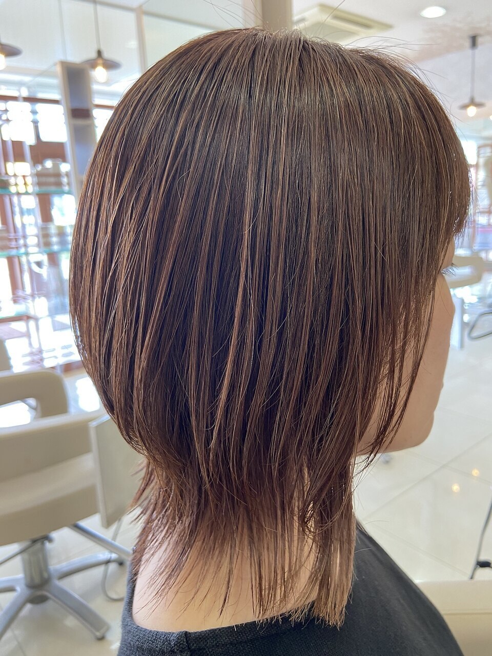 外ハネレイヤーヘアカラーベージュ：L276732896｜アール 滝ノ水店(#arl