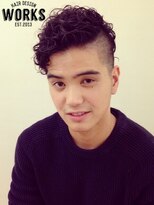 ワークス ヘアデザイン(WORKS HAIR DESIGN)&nbsp;外国人風ツーブロックにスパイラルパーマをかけたスタイル