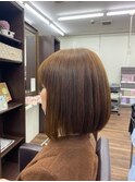 前下がりストレートボブ