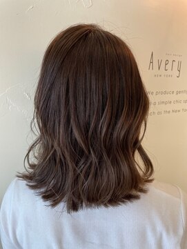 アベリーニューヨーク(Avery NEWYORK) 切りっぱなしスタイル{ハイライト/ケアブリーチ/インナカラー]