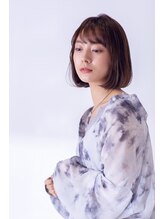 【縮毛矯正のタイミング。全体の根本を年２～３回かけられる例】間で気になる前髪だけもかけれます！