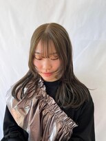 サラ 新宮店(SARA)&nbsp;オリーブベージュで透明感