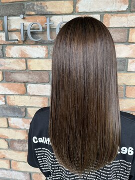 リエート(Lieto) サラツヤ　ロング　透明感カラー