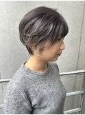 イメチェンショートボブグレージュハイライトイヤリングカラー