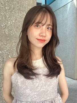 ローネス(LONESS) ブラウンベージュ/レイヤーカット/ミディアムレイヤー/艶髪