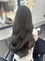 アルドーレフィエロ シンサイバシ(Ardore fiero shinsaibashi)&nbsp;レイヤーカット グレージュ ブリーチなし　20代30代40代